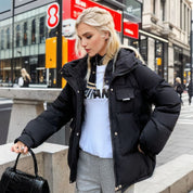 Dames Warme Gewatteerde Puffer Jas met Capuchon en Trendy Zak Details | Balora