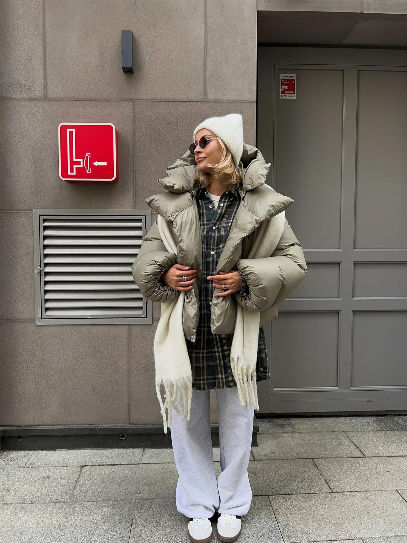 Dames Stijlvolle Moderne Korte Puffer Jas | Brynn
