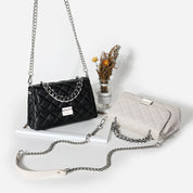 Dames Trendy Schoudertas met Quilted Patroon en Zilverkleurige Ketting | Laphael