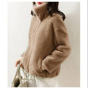 Dames Elegante Stijlvolle Faux Fur Jas met Opstaande Kraag en Rits | Berna