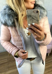 Dames Elegante Stijlvolle Gewatteerde Winterjas met Luxe Faux Fur Capuchon | Borea