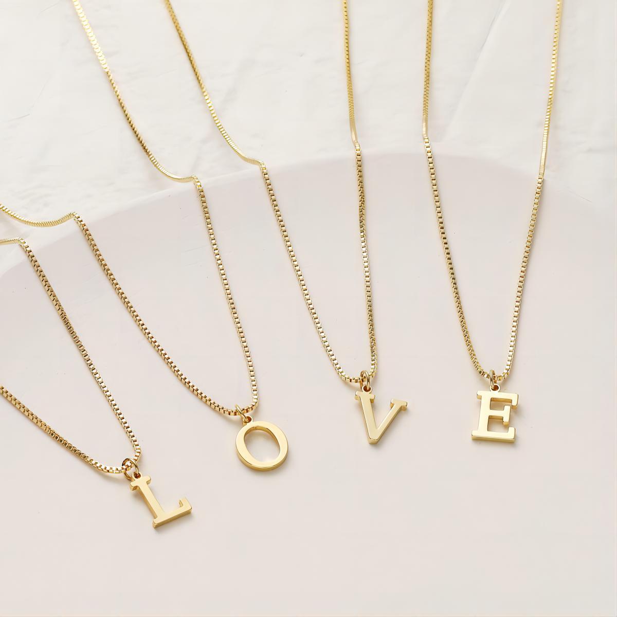 Dames Stijlvolle Trendy Vergulde Gouden Initialen Ketting met Letter | Lanette