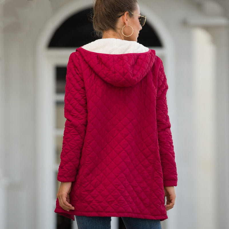 Dames Stijlvolle Elegante Rode Gewatteerde Jas met Capuchon en Witte Voering | Besos