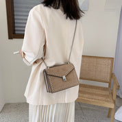 Dames Trendy Kleine Schoudertas met Stud Details | Leni