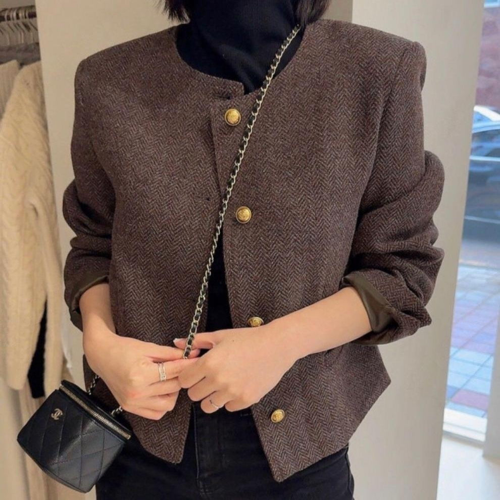 Dames Elegante Warme en Tijdloze Korte Wol Look Blazer | Bisou