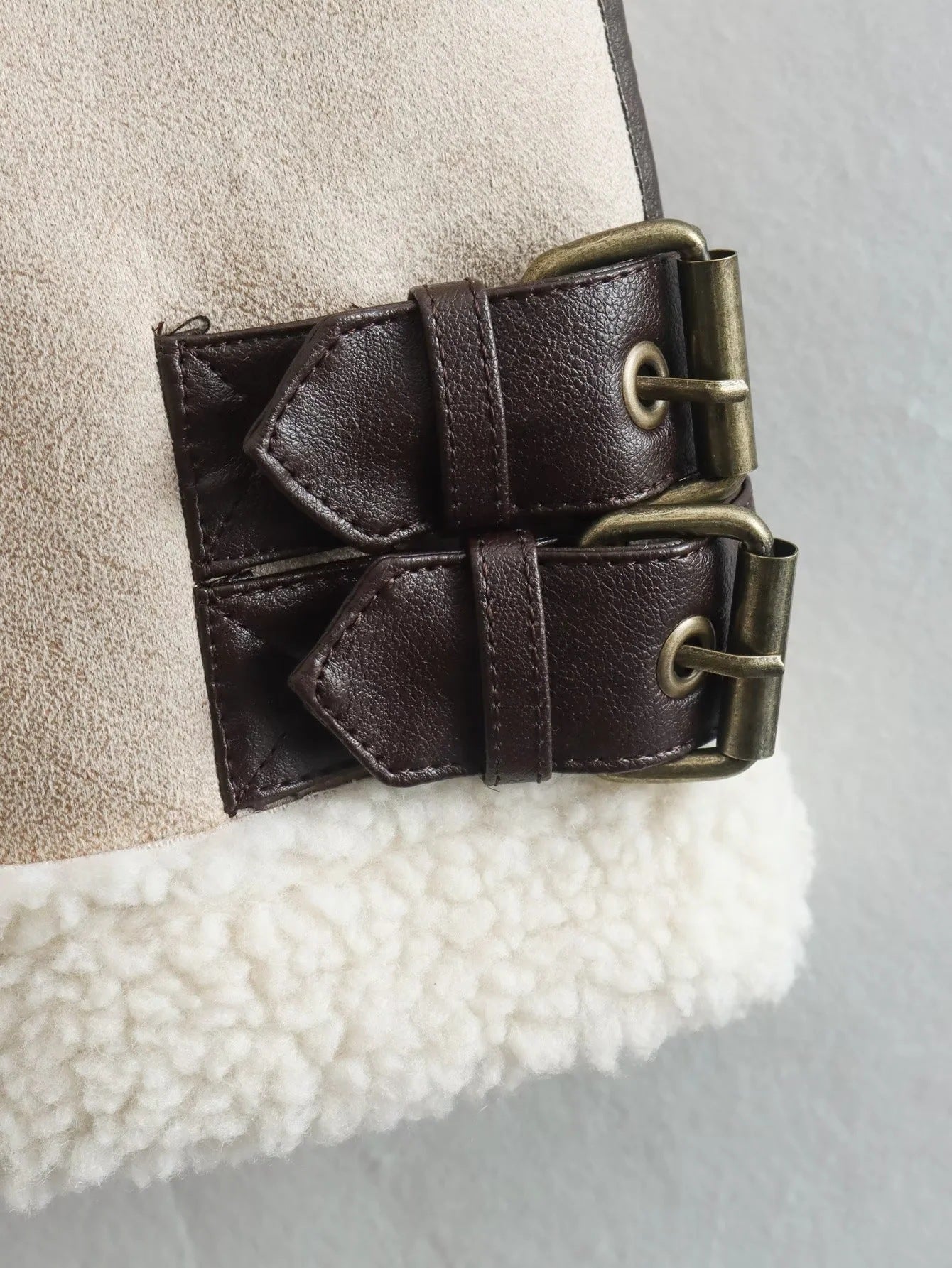 Dames Trendy Zachte Teddy Bodywarmer met Aviator Details | Blanesh