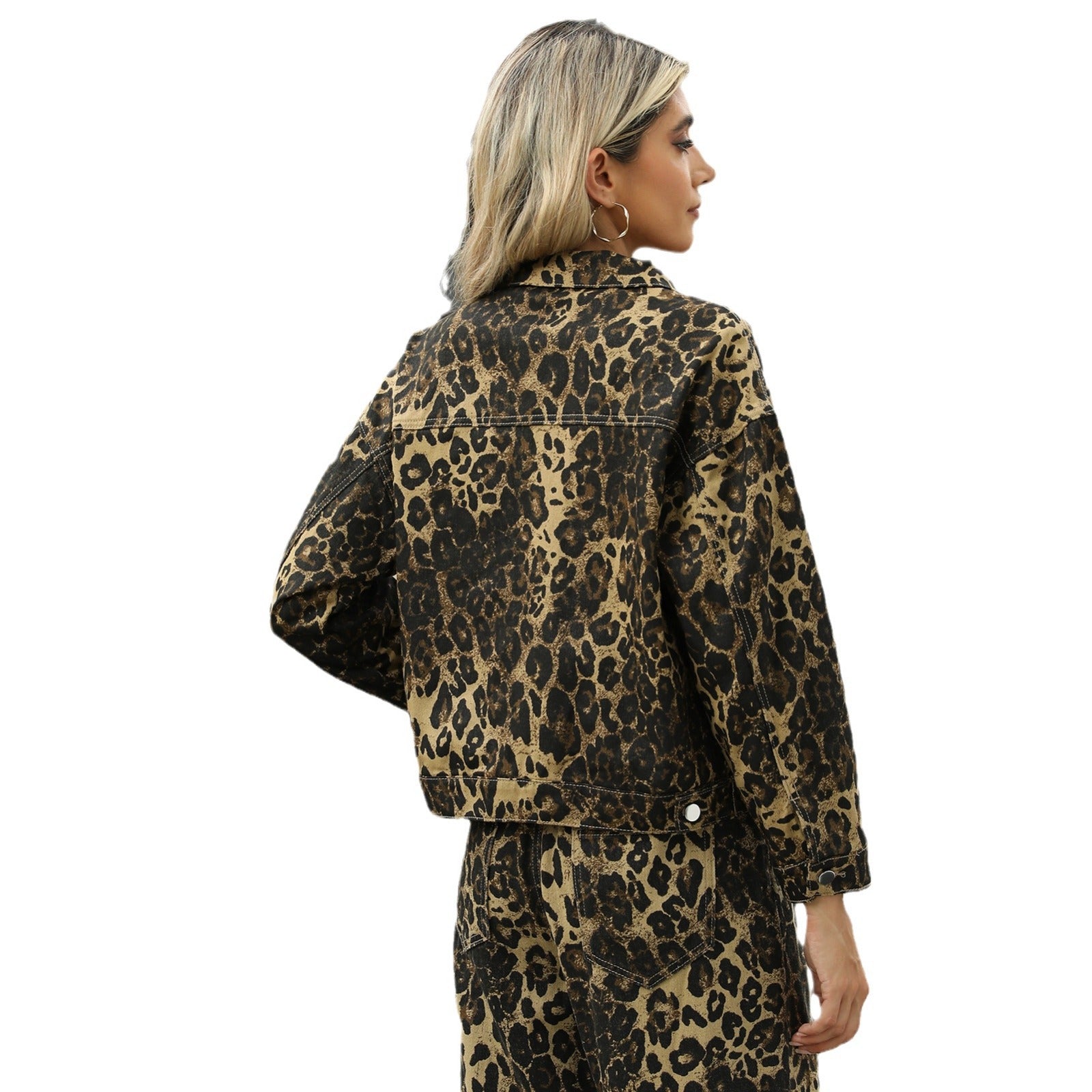 Dames Stijlvolle Modieuze Streetstyle Tucker Jas met Leopard Print | Barletta