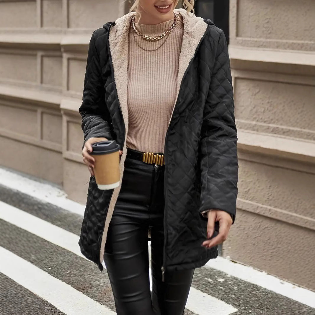Dames Elegante Gewatteerde Half-Lange Jas met Capuchon en Teddy Voering | Boudine