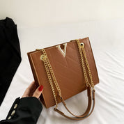 Dames Trendy Retro Schoudertas met Ketting Detail | Layda