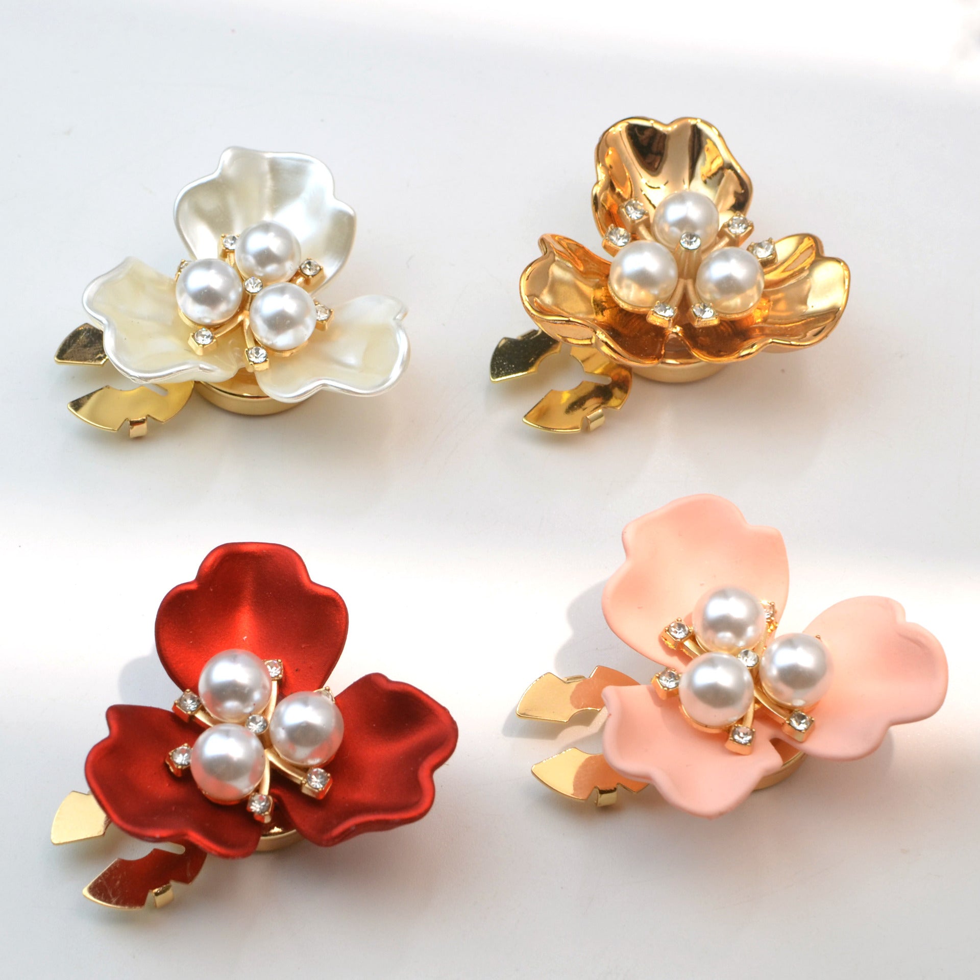 Dames Trendy Elegante Parel Manchetknopen in Bloemvorm | Lobi