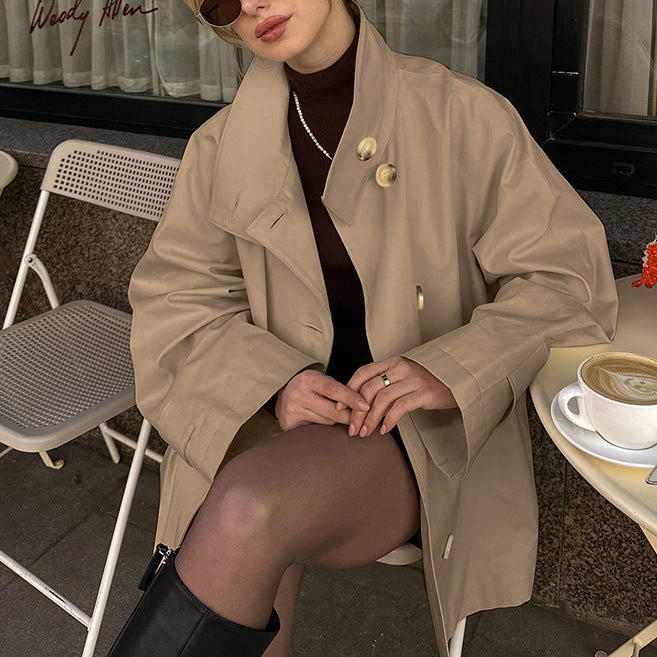 Dames Luxe Trendy Korte Trenchcoat | Betoline