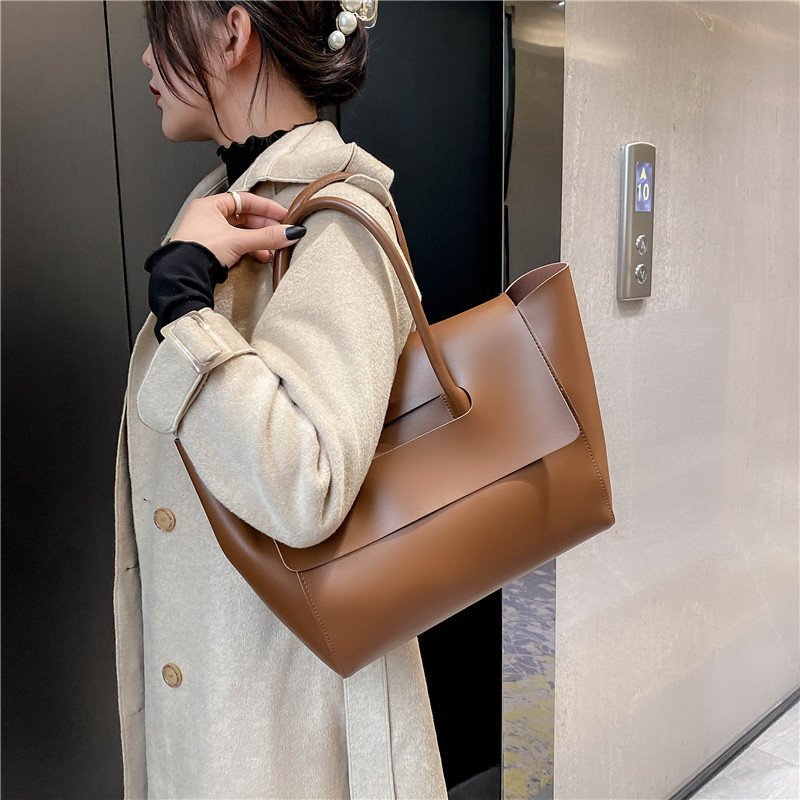 Dames Trendy Vintage Look Handtas met Grote Inhoud | Licona