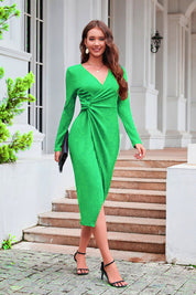 Dames Elegante Slimfit Jurk met V-hals, Tailleplooien en Lange Mouwen | Nilay