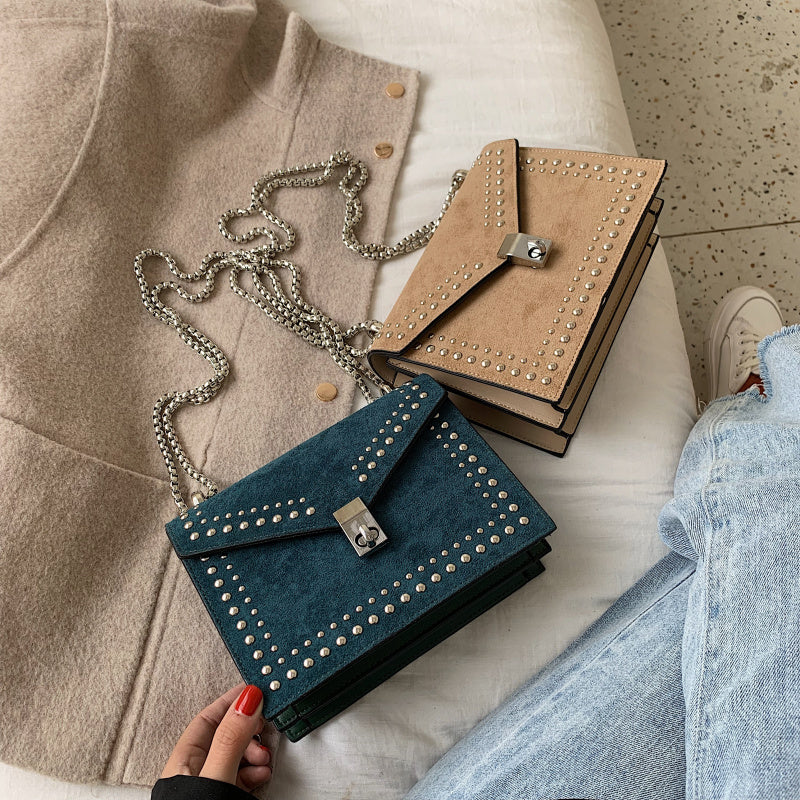 Dames Trendy Kleine Schoudertas met Stud Details | Leni