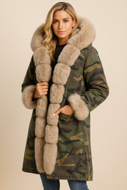 Dames Stijlvolle Elegante Parka met Luxe Bont & Camouflageprint | Balyssa