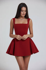 Dames Elegante Mini Jurk met Vierkante Halslijn | Getailleerde A-lijn Jurk voor een Vrouwelijke Look | Gida