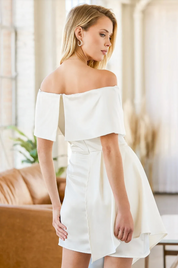 Dames Off-Shoulder Jurk met Overslag en Geplooide Taille | Goldana