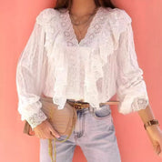 Dames Romantische Kanten Blouse met V-hals en Lace Ruffles | Groma