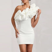 Dames Witte One-Shoulder Jurk met Statement Ruches | Elegante Strakke Mini Jurk voor een Luxe Look | Gacy