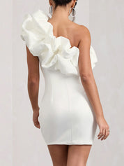 Dames Witte One-Shoulder Jurk met Statement Ruches | Elegante Strakke Mini Jurk voor een Luxe Look | Gacy