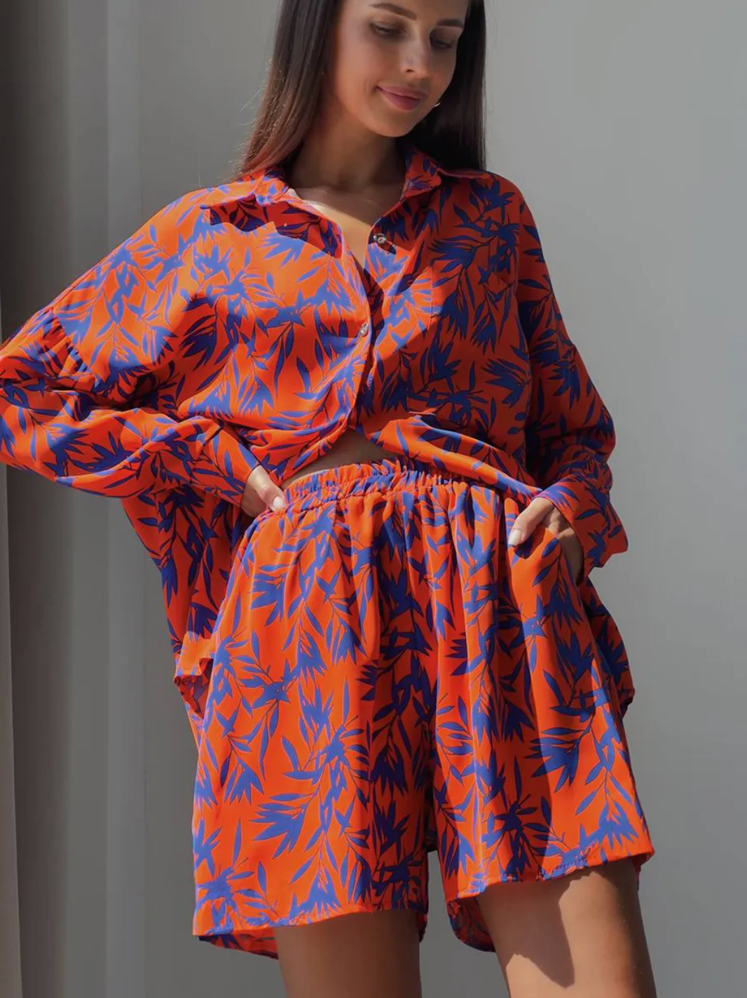 Dames Oranje Set Met Blad Palm Print | Tweedelige Blouse En Short Set Voor Zomer & Vakantie | Gamza