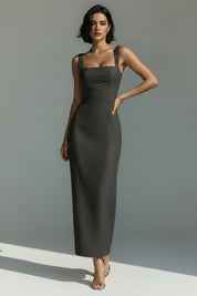 Dames Elegante Midi Jurk met Vierkante Hals en Bandjes | Slim Fit en Minimalistisch | Garciana