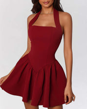 Dames Halter Mini Jurk met Ruffles | Elegante Getailleerde Zomerjurk met Speelse Rok | Garda