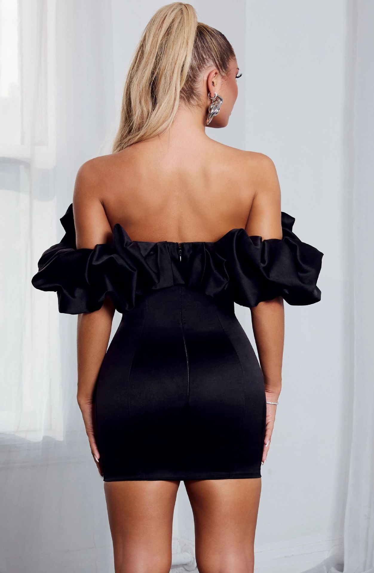 Dames Strapless Jurk met Statement Ruches | Strakke Luxe Mini Jurk | Garita