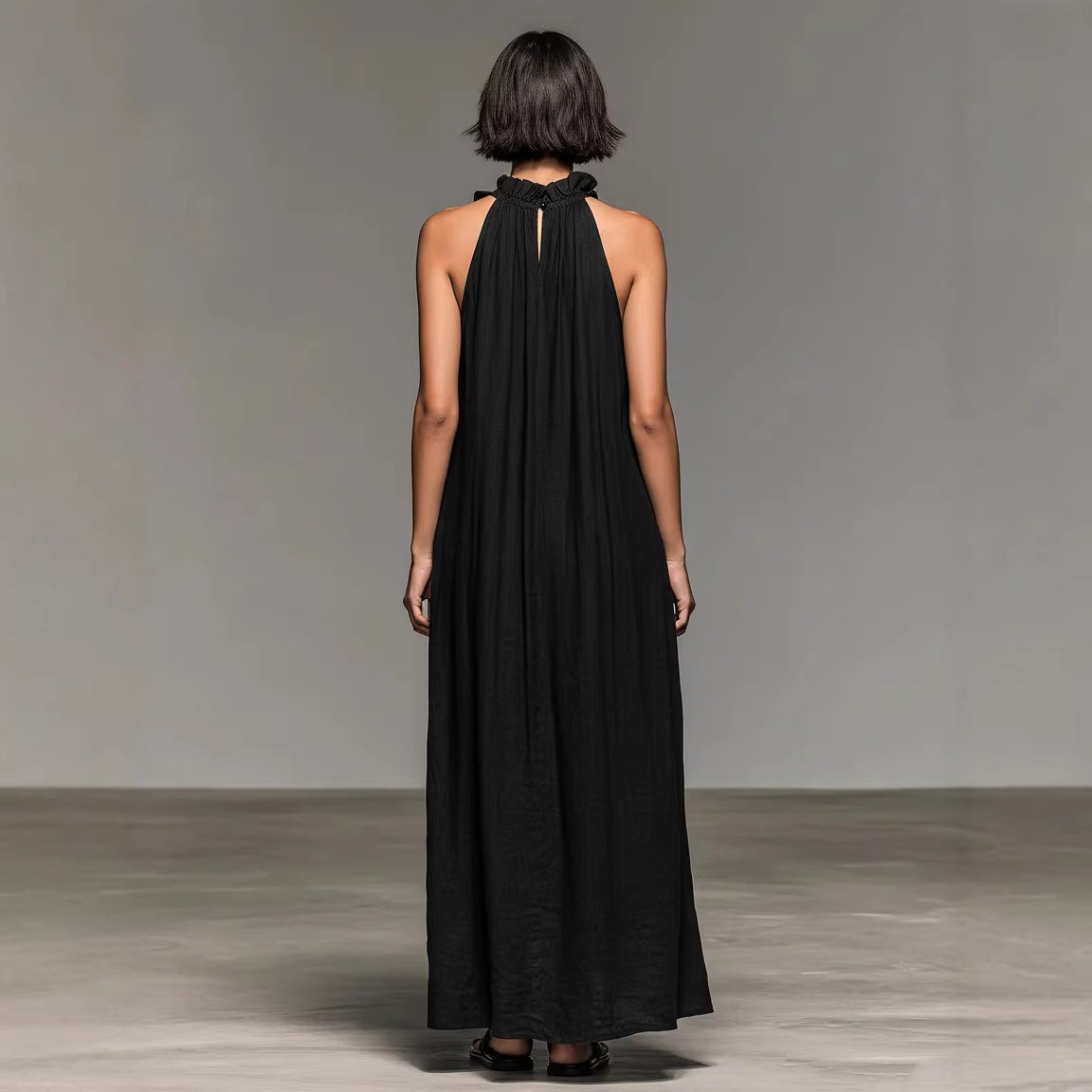 Dames Elegante Maxi Jurk met Halterhals en Ruffle Details | Gazandra