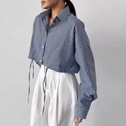 Dames Trendy Losvallende Gestreepte Cropped Blouse met Strikdetail | Gelaine