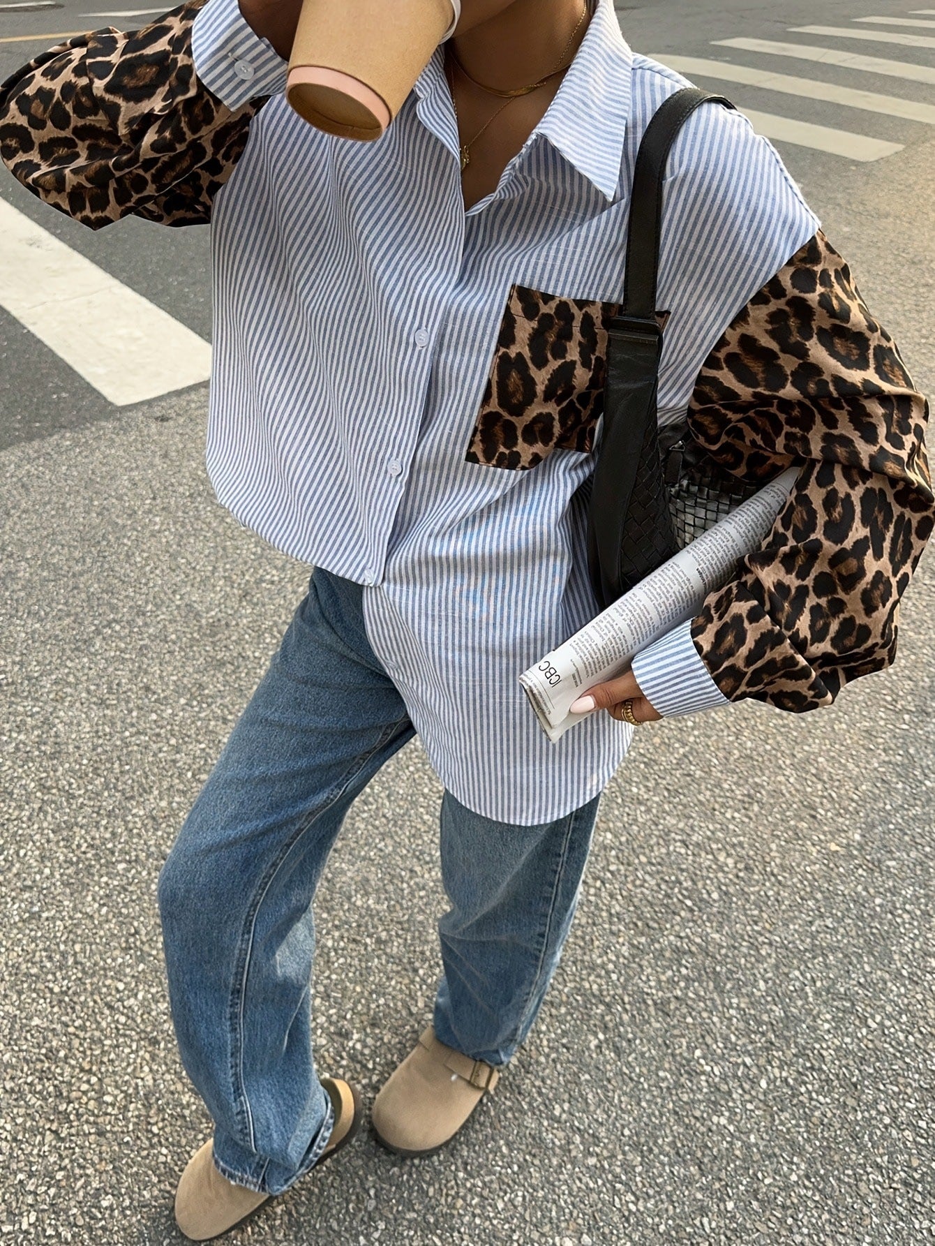 Dames Trendy Gestreepte Oversized Blouse met Leopard Patchwork en Statement Mouwen | Ghristy