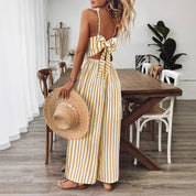 Dames Luchtige Gestreepte Jumpsuit met Wijde Pijpen en Open Rug met Strik Detail | Gisuella