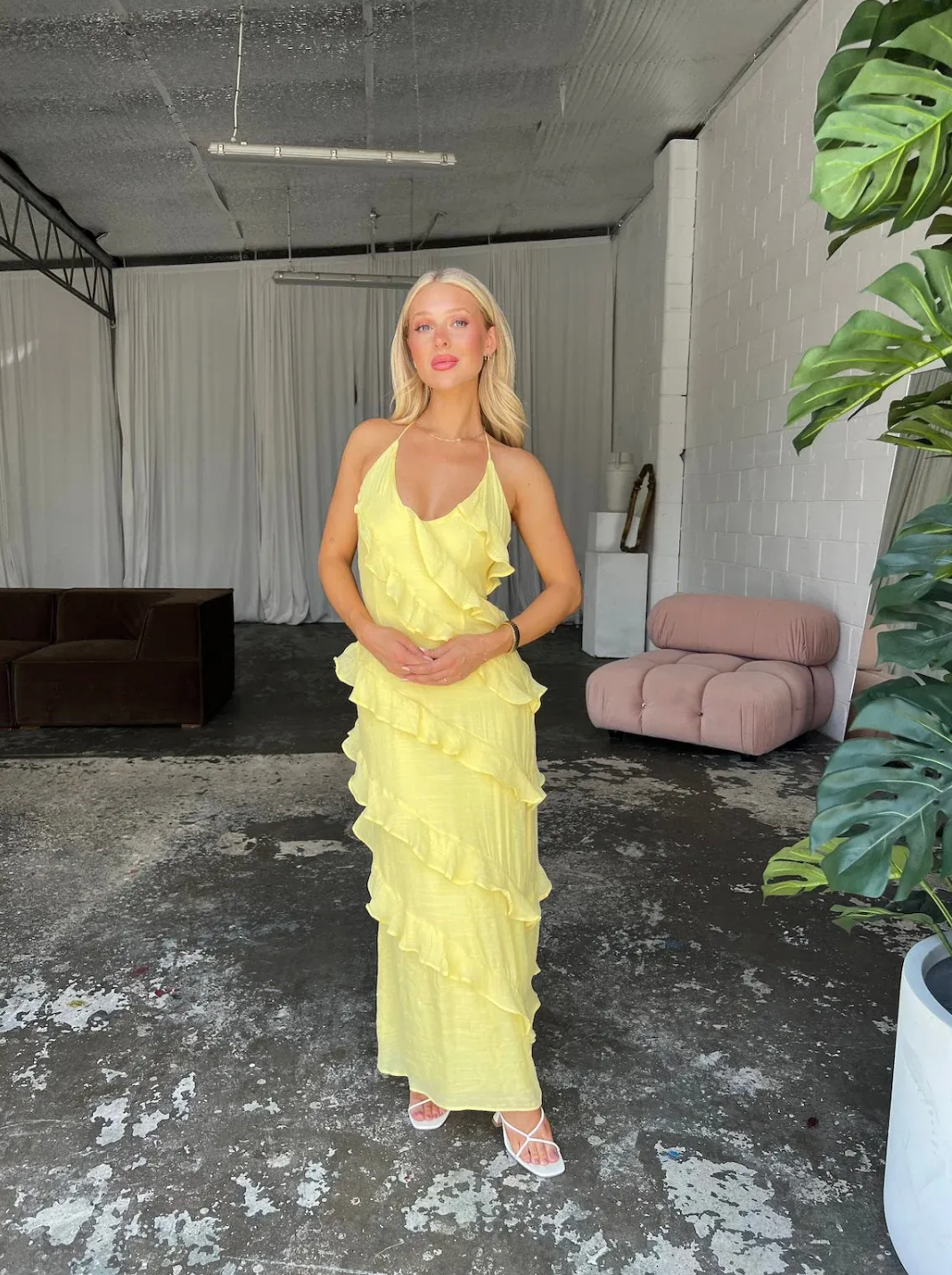 Dames Elegante Halter Maxi Jurk met Ruffles | Luchtig, Vrouwelijk en Zomers Chic | Giulia