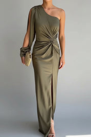 Dames One-Shoulder Satijnen Maxi Jurk met Split | Luxe Glans & Verleidelijke Elegantie | Glammy
