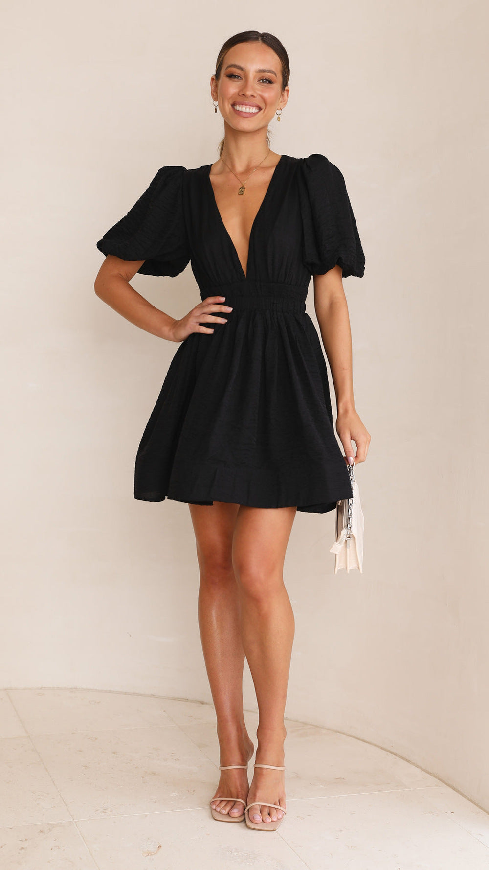 Dames Luchtige V-Hals Zomerjurk met Pofmouwen | A-lijn Jurk voor een Frisse Look | Gledis
