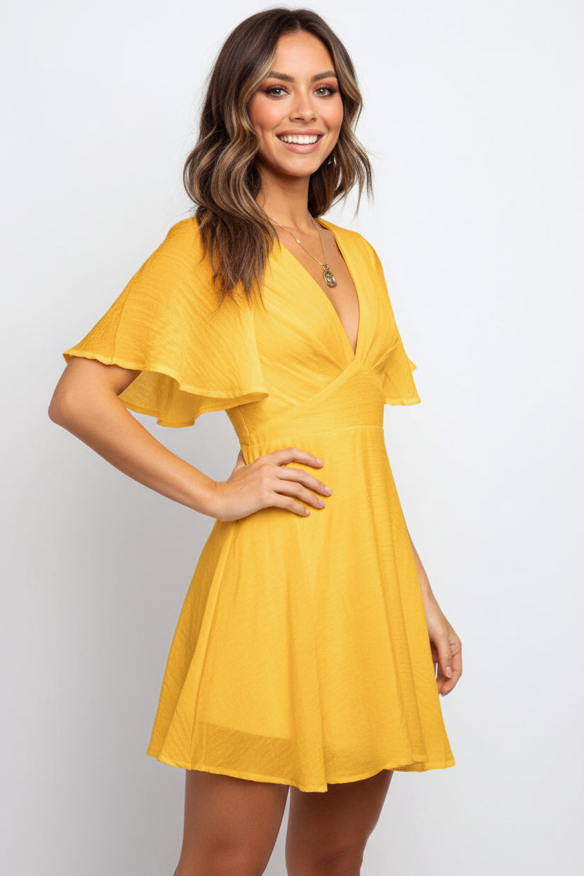 Dames Elegante Mini Jurk met Open Rug | Vrouwelijke Zomer Jurk met Speelse Pasvorm | Golda