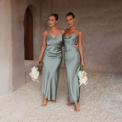Dames Elegante Satijnen Look Maxi Jurk met Open Rug | Trendy, Luxe en Vrouwelijk | Gosepa