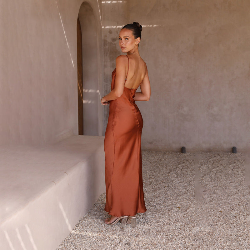 Dames Elegante Satijnen Look Maxi Jurk met Open Rug | Trendy, Luxe en Vrouwelijk | Gosepa
