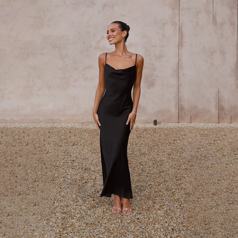 Dames Elegante Satijnen Look Maxi Jurk met Open Rug | Trendy, Luxe en Vrouwelijk | Gosepa