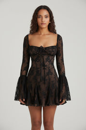 Dames Kanten Mini Jurk met Lange Mouwen en Corset Detail | Luchtig en Zomers | Gracia