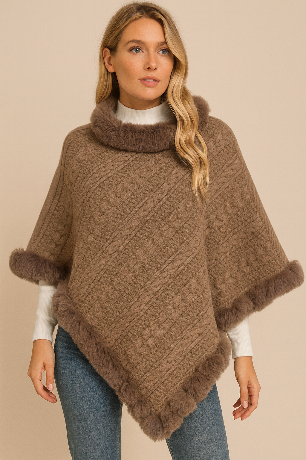 Dames Gebreide Cape Sjaal met Bontkraag | Lucy