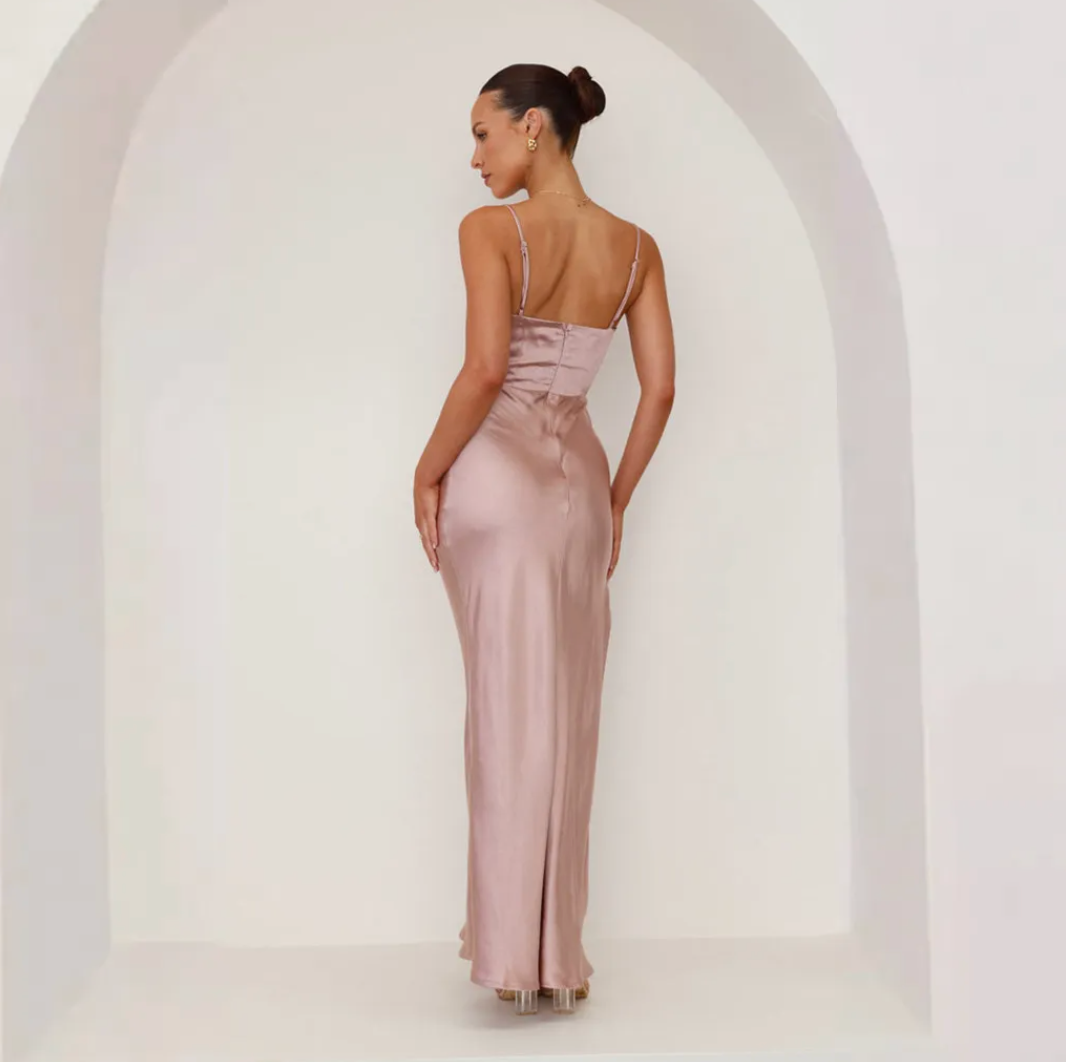 Omayra | Luxe Satin look Maxi Jurk Met Split