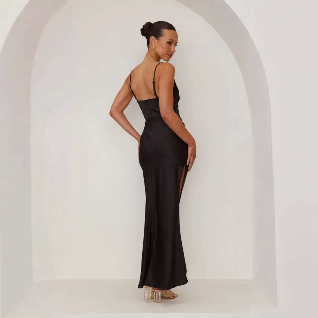 Omayra | Luxe Satin look Maxi Jurk Met Split