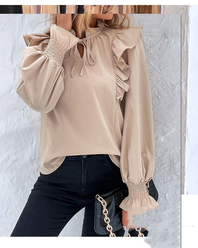 Dames Stijlvolle Romantische Beige Blouse met Ruches | Hella