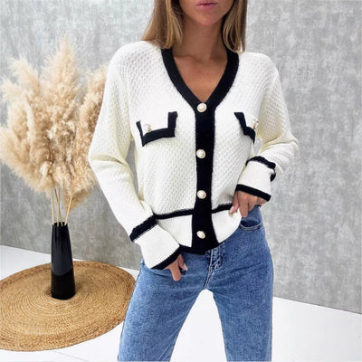 Dames Elegante Stijlvolle Parijs Look Vest met Gouden Knopen en Contrast Details | Thanely