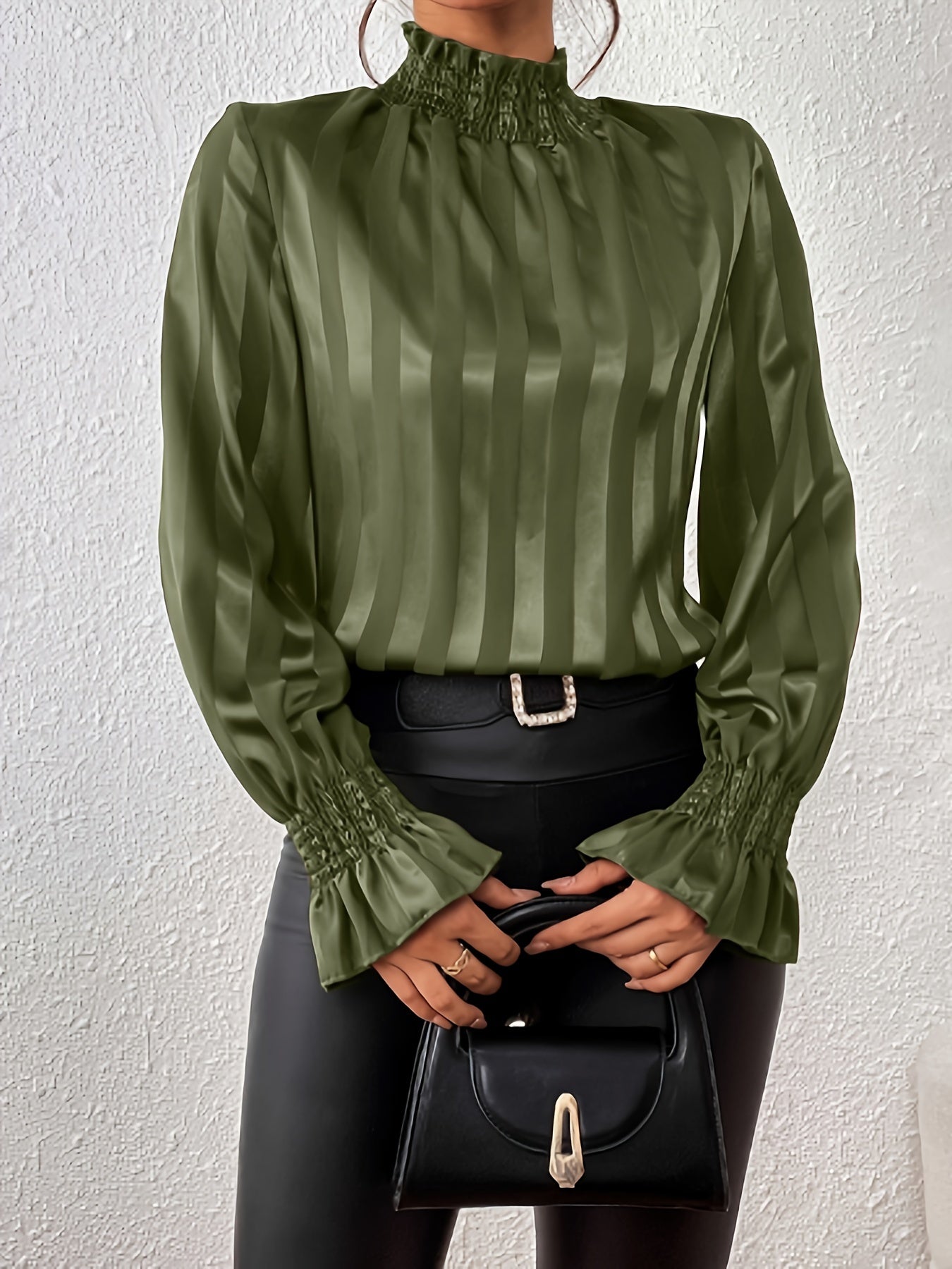 Dames Satijnen Blouse met Lange Mouwen en Stijlvolle Geplooide Details | Hailey