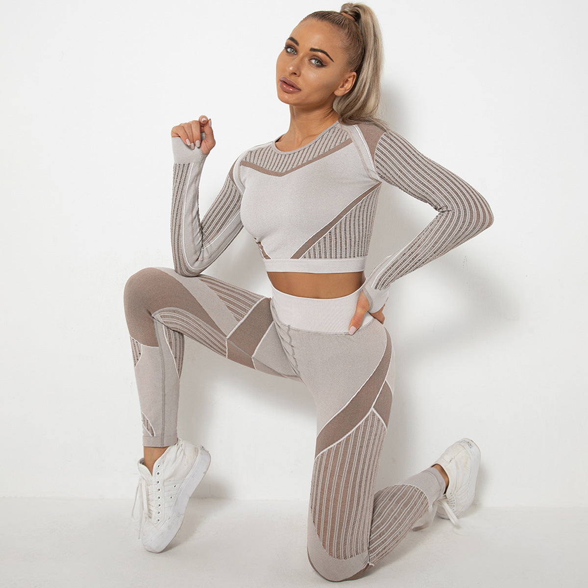 Dames Naadloze Yoga Set met Lange Mouwen | Dominique