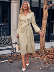 Dames Elegante Midi Jurk met V-hals, Tailleaccent en Ketting Detail | Neza