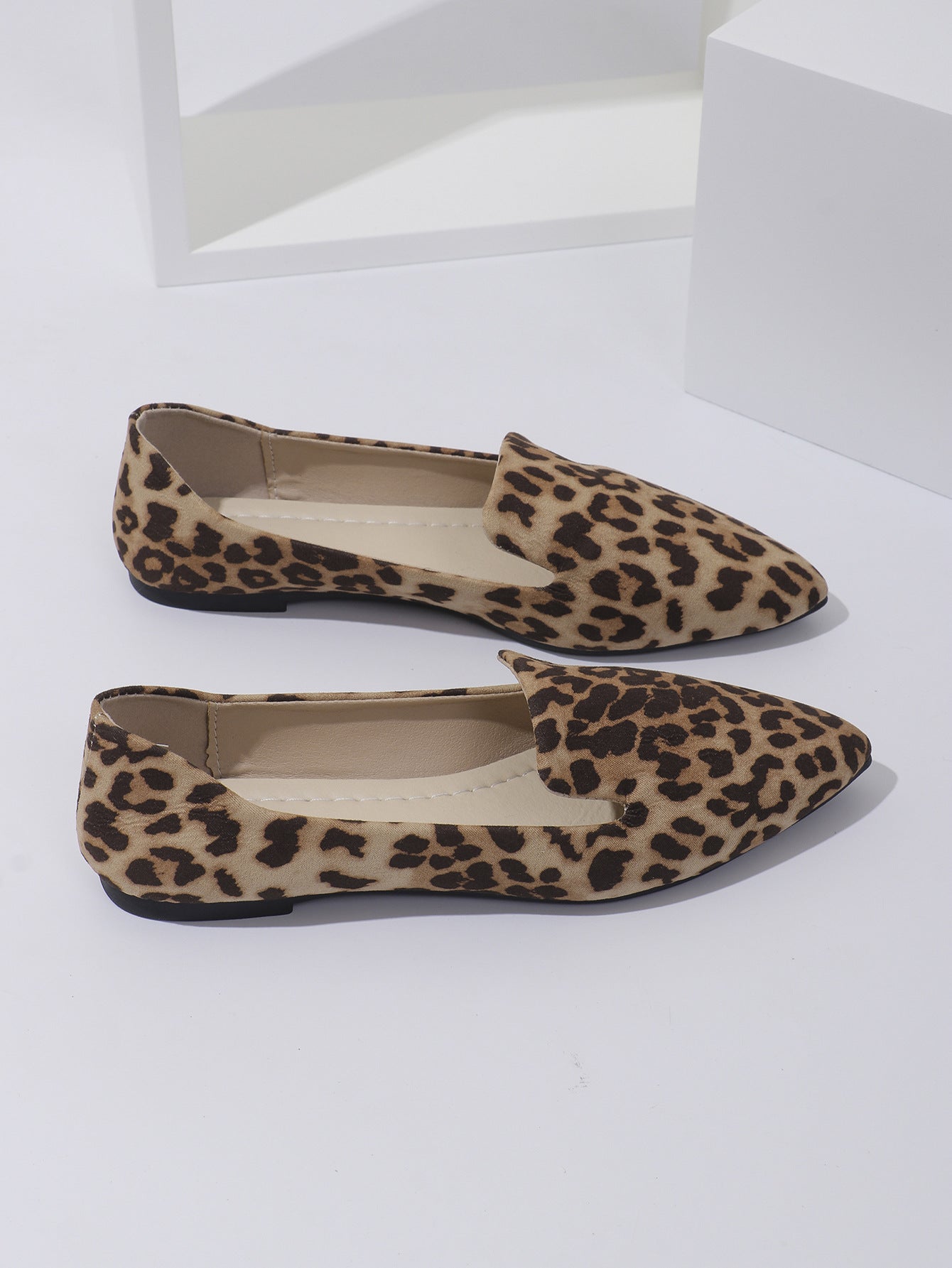 Dames Panterprint Ballerina’s met Puntige Neus - Trendy Loafers | Evaria