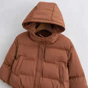 Vrouwen Korte Gewatteerde Puffer Jas met Capuchon | Beryl